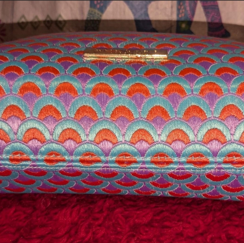 🛑SOLD🛑  BVLGARI COSMETICS CASE  NWOT